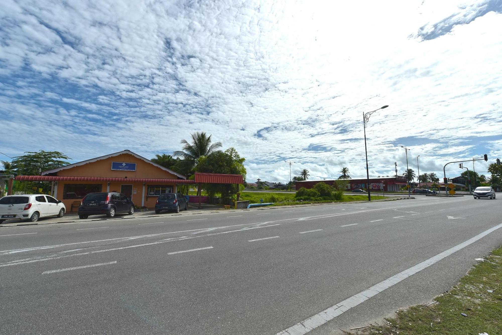 Oyo 90561 Awan Biru Motel Pantai Cenang  Luaran gambar